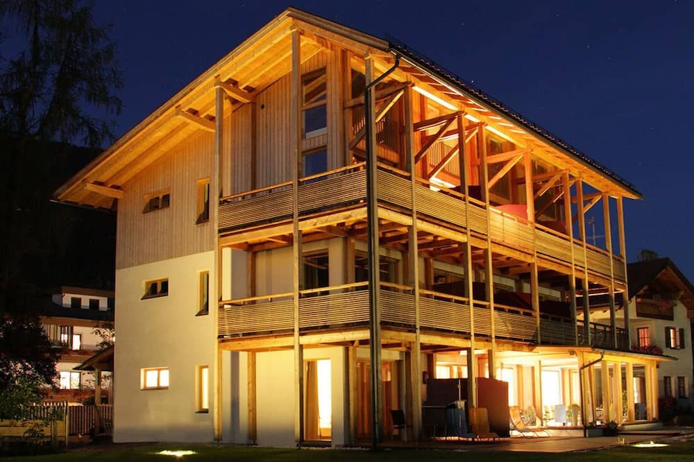 غارني - فندق آم بيرغويغيل - سان كانديدو - مبنى