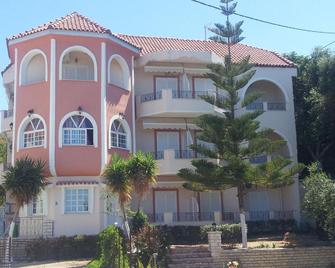 Hotel Agios Thomas - Ligia - Building