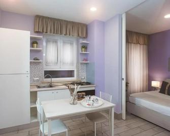 Residenza Flegrea - Naples - Kitchen