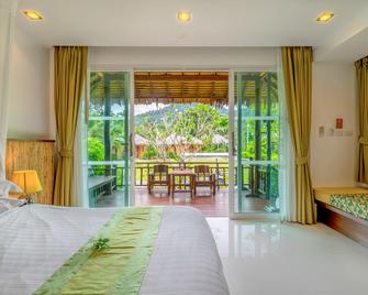 بان سايناي ريزورت - كرابي - غرفة نوم