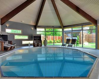 Landhotel Schnuck - Schneverdingen - Pool