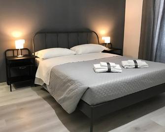 Sensation House - Roma - Camera da letto