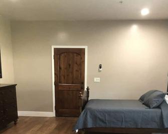 Forget your worries in this serene country guest house. - Springville - Chambre