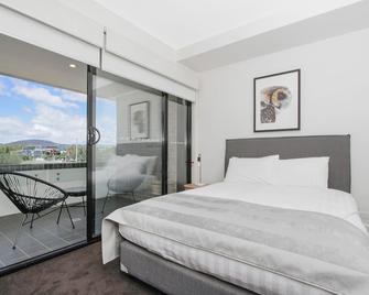 Accommodate Canberra - The Prince - Canberra - Bedroom