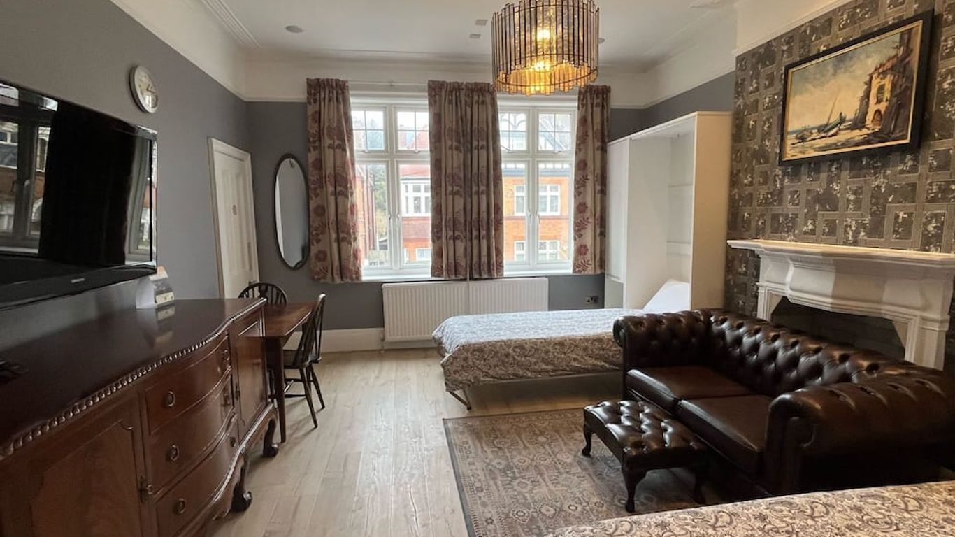 Charlotte Guest House