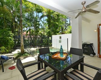 Villa Frangipani - Port Douglas - Patio