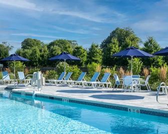 East Hampton House Resort - East Hampton - Pool