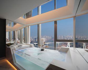 Seya Panoramic Hotel - Chongqing Raffles Plaza Jiefangbei -Managed by Seya Group - Chongqing