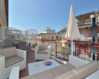Costa D'amalfi Apartments - Minori - Balcón