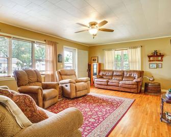 Welcoming Biggers Home - Great Duck Hunting! - Biggers - Salon