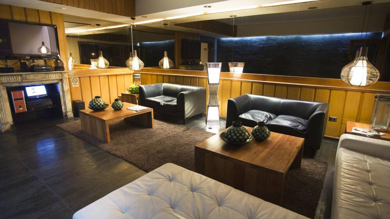 Hotel Oceanic