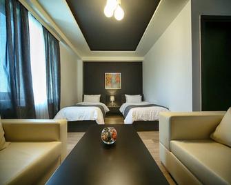 Continental Hotel - Kutaisi - Habitación