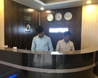 هوتل مانجالام بالاس - لك ناو إيربورت - لكناو - أفضل طعام