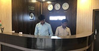 Hotel Mangalam Palace - Lucknow Airport - Lakhnau - Recepcja