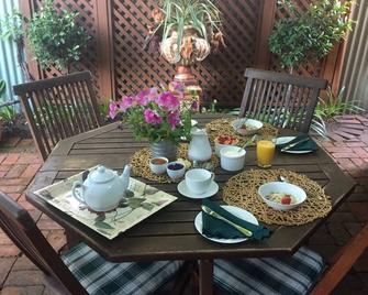 Luxury B@B in historic quiet leafy suburb 2km from Adelaide CBD - Hackney - Patio