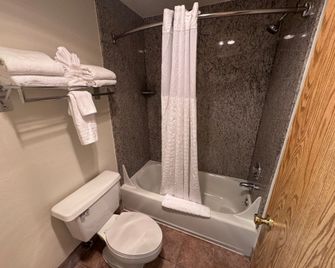 Promenade Inn & Suites Oceanfront - Seaside