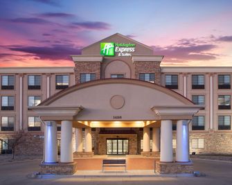 Holiday Inn Express & Suites Ft. Collins By IHG - Fort Collins - Building