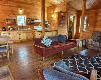 Mistassibi | Tavata Chalets | Mistassibi River - Dolbeau - Salon