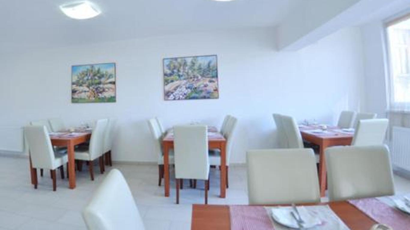 Hotel Bijela Ruza