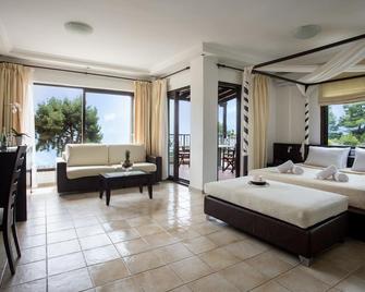 Elani Bay Resort - Elani - Schlafzimmer