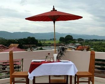 Golden Dream Hotel - Nyaungshwe - Balcony