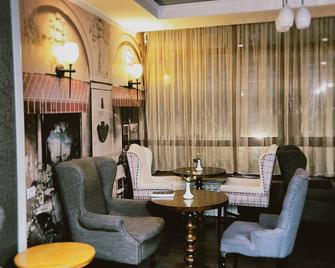 Astor Hotel & Spa - Bisjkek - Lounge