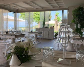 Hotel Aquila D'Oro Desenzano - Desenzano del Garda - Nhà hàng