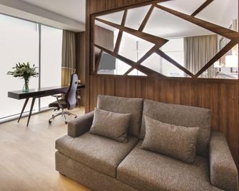 Nh Collection Leon Expo - León - Living room