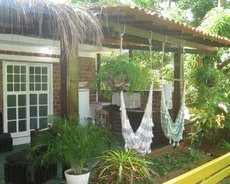 Casa de Temporada Das Mangueiras - Olinda - Patio