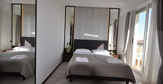 Hotel Adriatic & Beauty - Rimini - Phòng ngủ