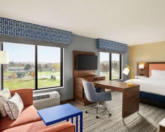Hampton Inn & Suites Olean - Olean - Obývací pokoj