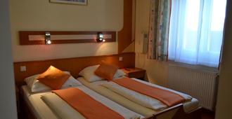 Hotel Aragia - Klagenfurt - Yatak Odası