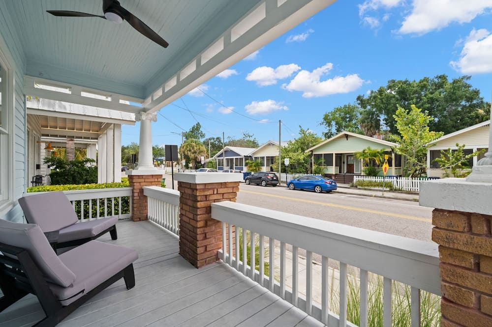 NEW Casa Fuente Ybor Bungalow Steps to 7th Ave - Tampa - Balkon