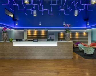 دبل تري باي هيلتون فرانكفورت نيدارد - فرانكفورت ام ماين - أفضل طعام