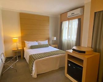 Hotel lindo Aeroporto Congonhas com garagem e piscinas 1703 - סאו פאולו - חדר שינה