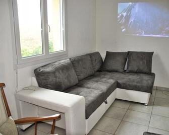 Comfortable newly built independent house for 6 people - Magnificent view - Lamastre - Salon