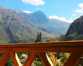 Apu Lodge - Ollantaytambo - Balcón