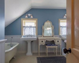 Aletha-Marie Krog House - Washington