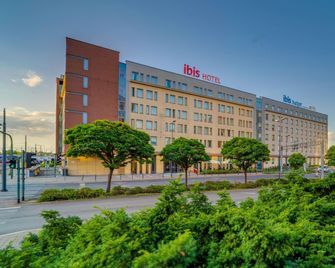 ibis Krakow Stare Miasto - Krakow - Building