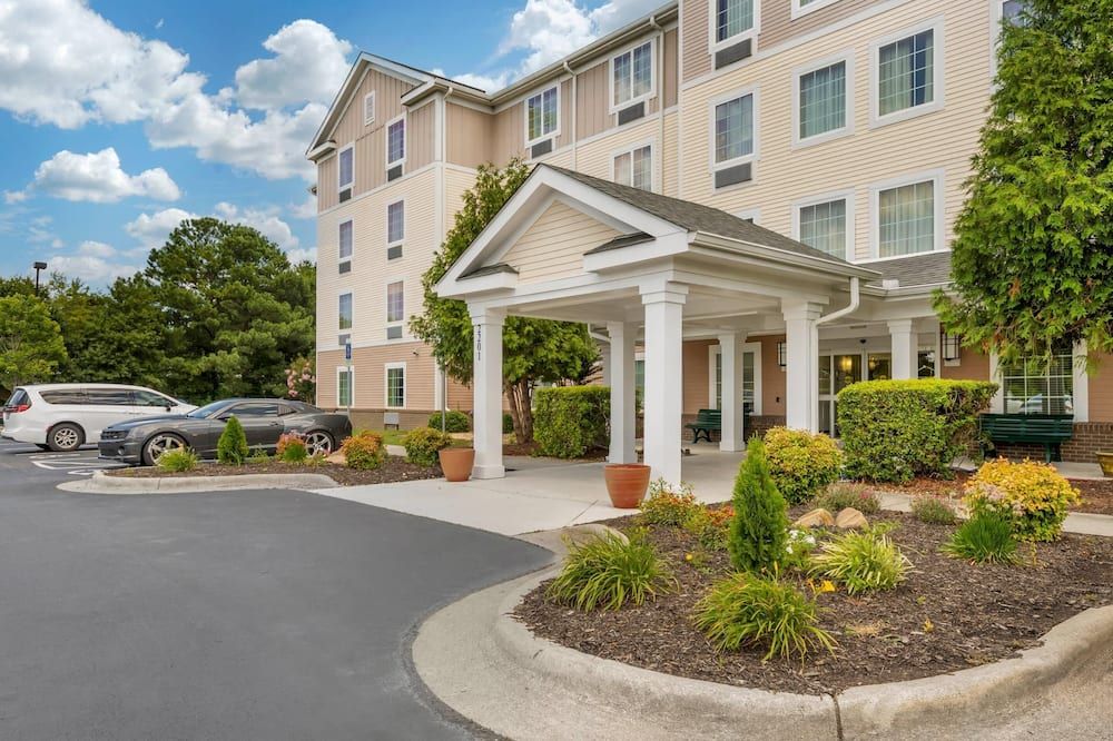 MainStay Suites Jacksonville near Camp Lejeune - ג'קסונוויל - בניין