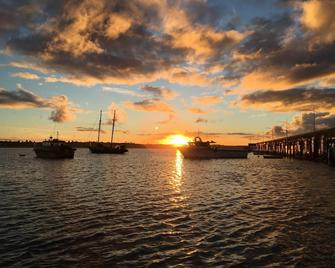 إلم تري موتل - ورّنامبول - شاطئ