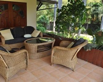 Private, exclusive houses in private residential areas - Pak Nam Pran - Patio