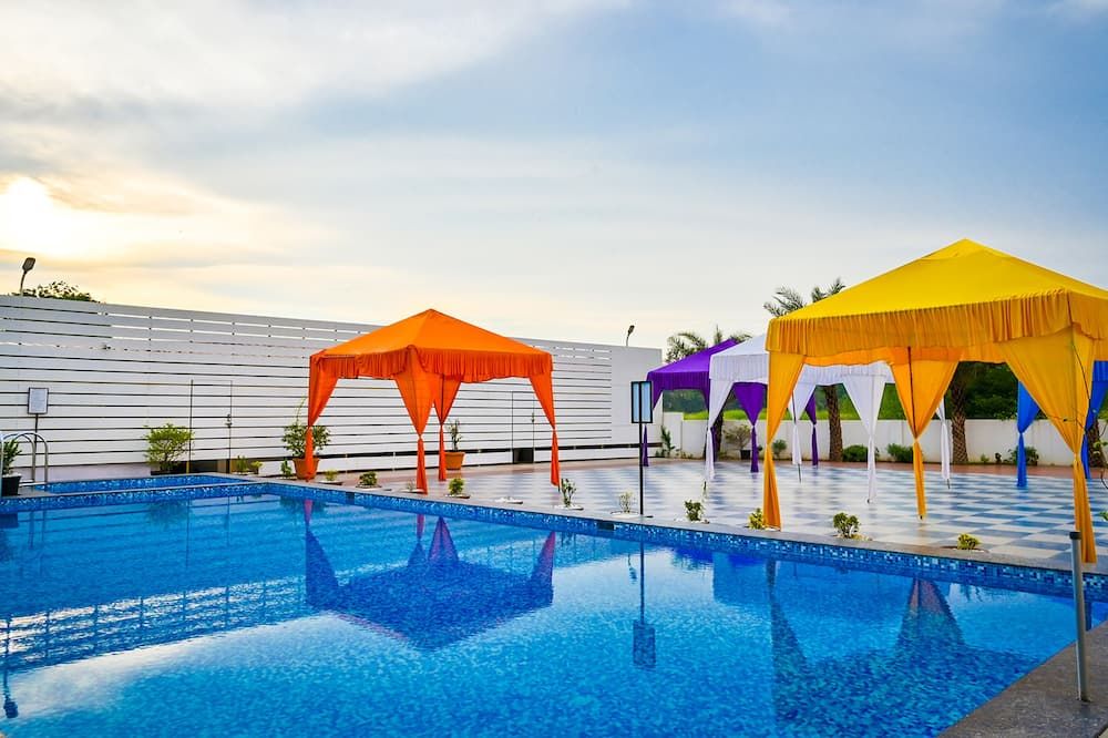 Hotel Laxmi Empire - Margao - Pool