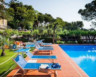Hotel Eden Park - Diano Marina - Pool