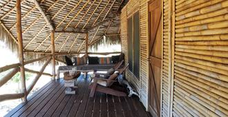 Ulala Lodge - Pemba - Patio