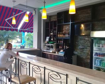 Hotel Tulipan - Havana - Bar