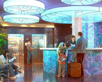 Magic Inn - Oropesa - Lobby