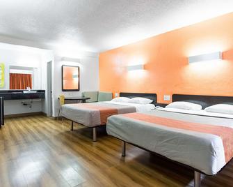 Motel 6 Long Beach International City - לונג ביץ' - חדר שינה