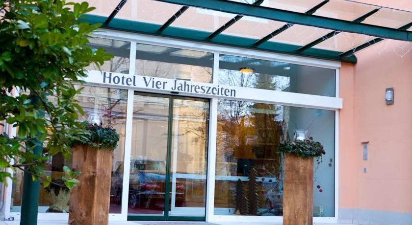 Hotel Vier Jahreszeiten - באד רייכנהל - בניין