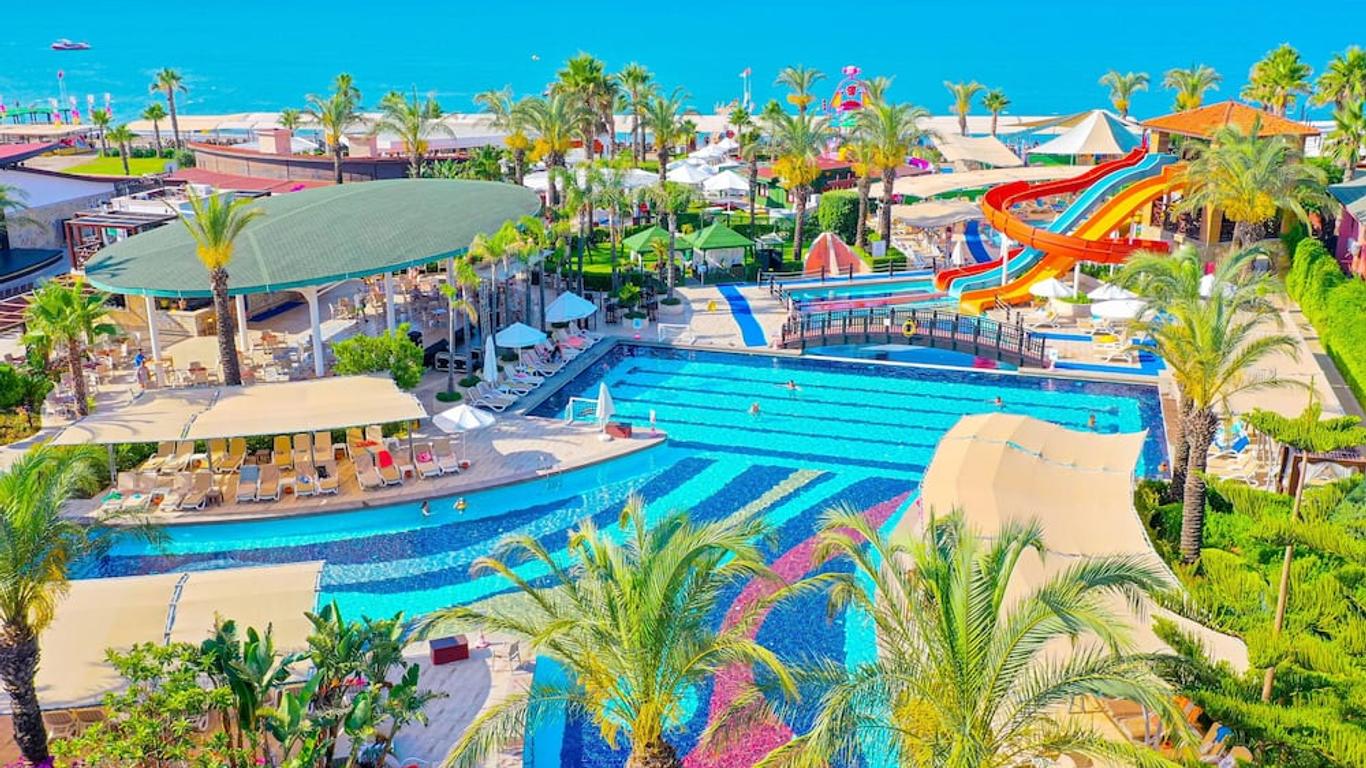 Crystal Family Resort & Spa